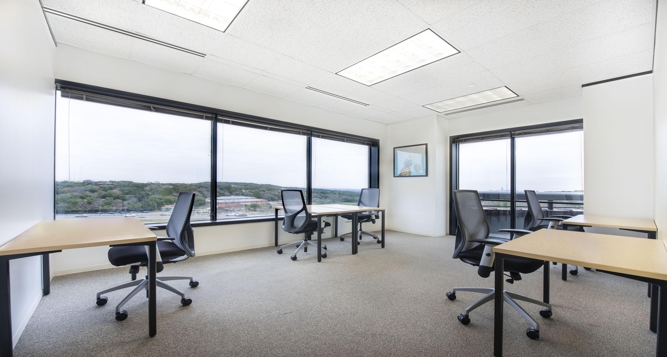 Rent office Cielo Center I — photo 3