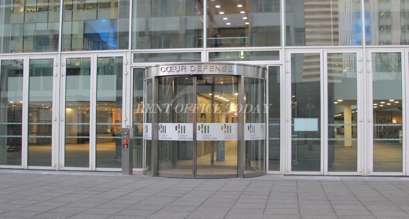 Rent office Coeur Defence — photo 1