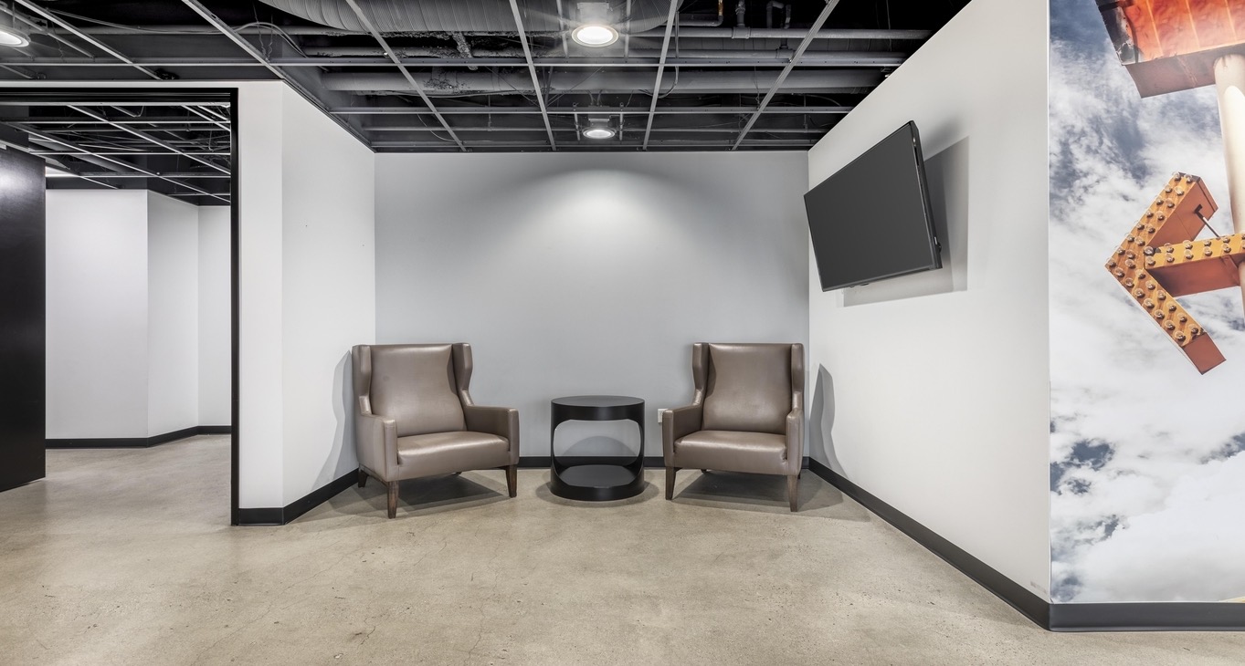 비즈니스 센터 Commerce Corporate Center Rent office Commerce Corporate Center — photo 1