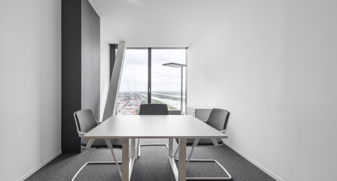 Rent office DC Tower — photo 4