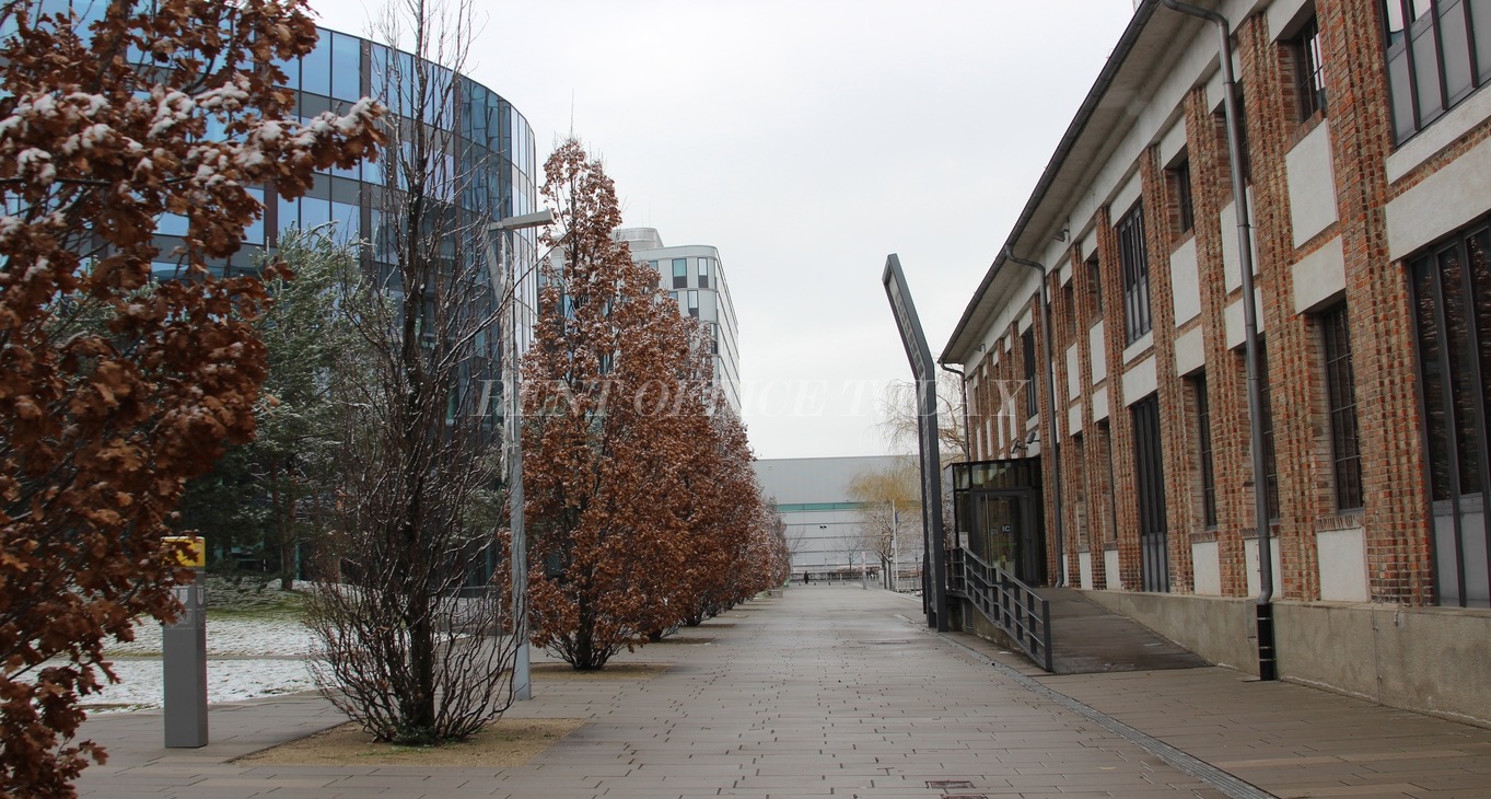 Rent office Denk Drei im Viertel Zwei — photo 11