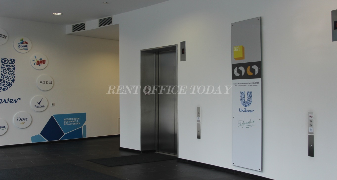 Rent office Denk Drei im Viertel Zwei — photo 10