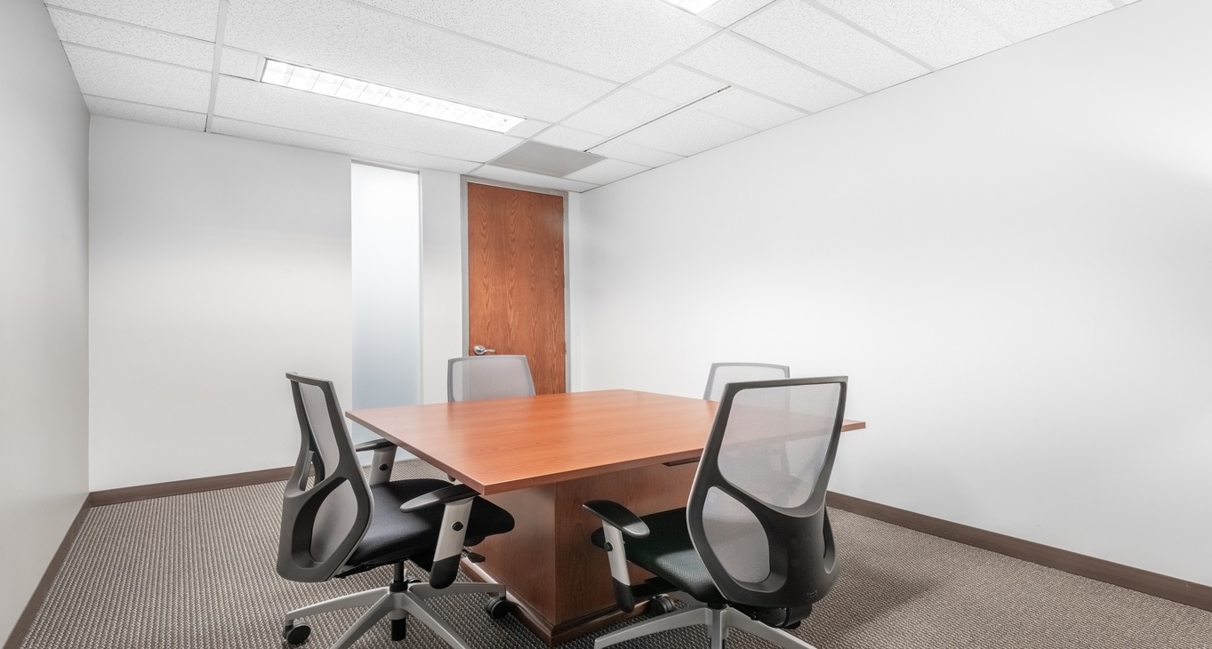 Rent office Denver Place — photo 5