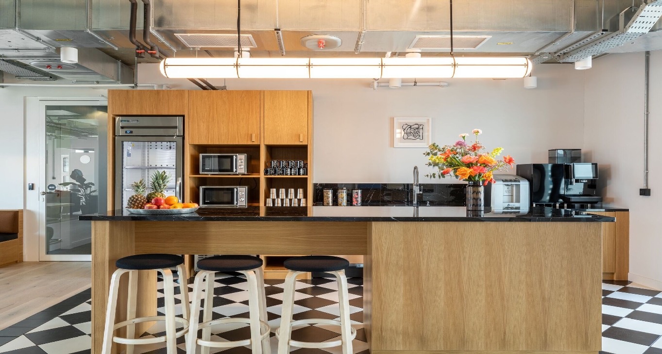 Rent office WeWork Dircksenstraße — photo 15