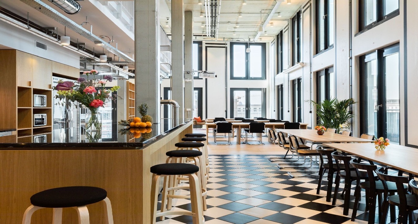 Rent office WeWork Dircksenstraße — photo 2