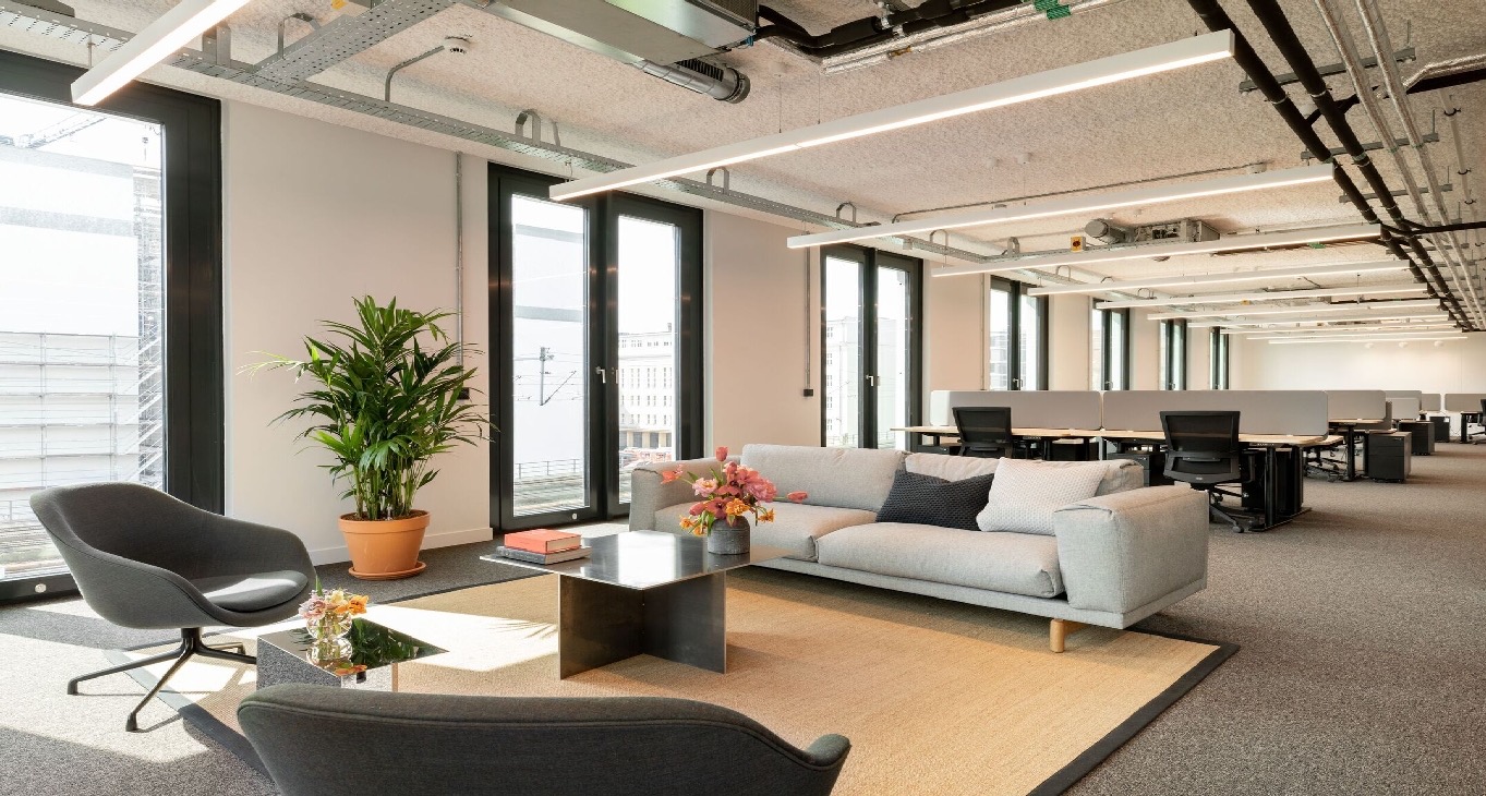 Rent office WeWork Dircksenstraße — photo 9