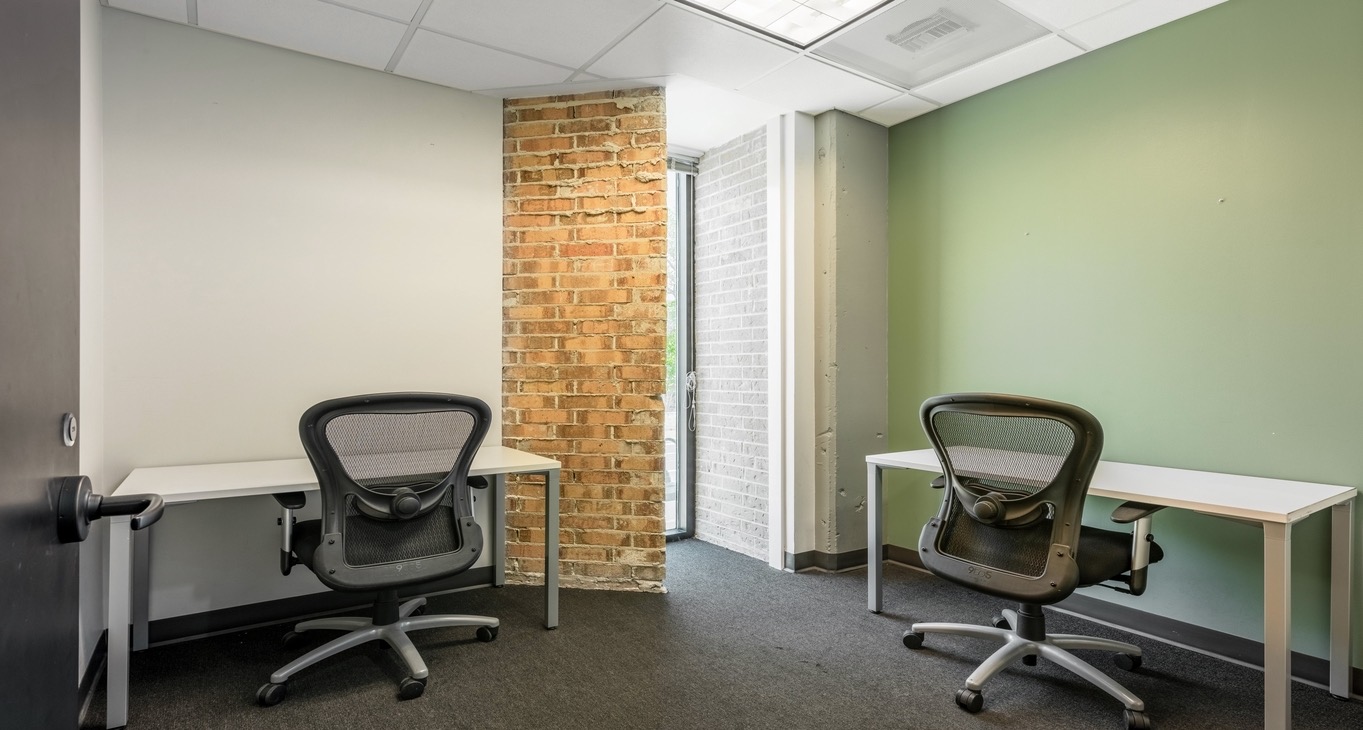 Rent office Dobie Center — photo 3