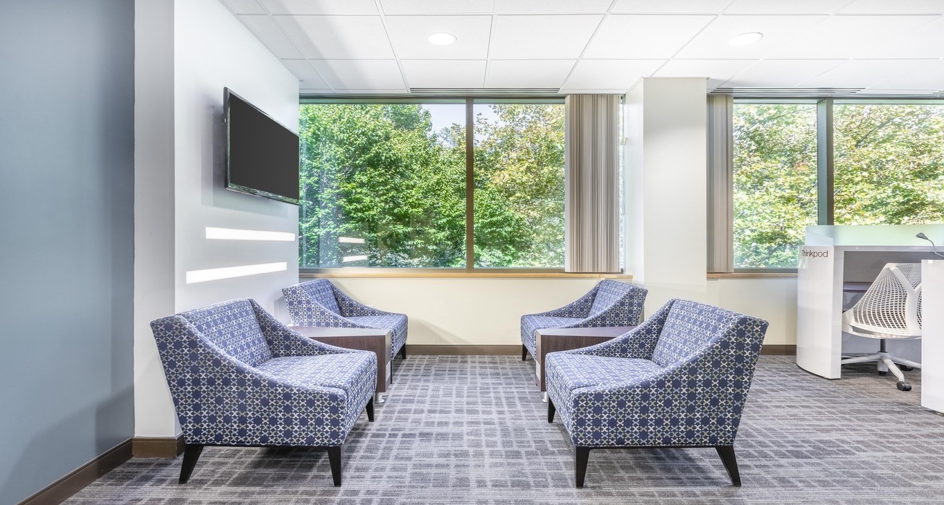 Rent office Eagleview Corporate Center — photo 1