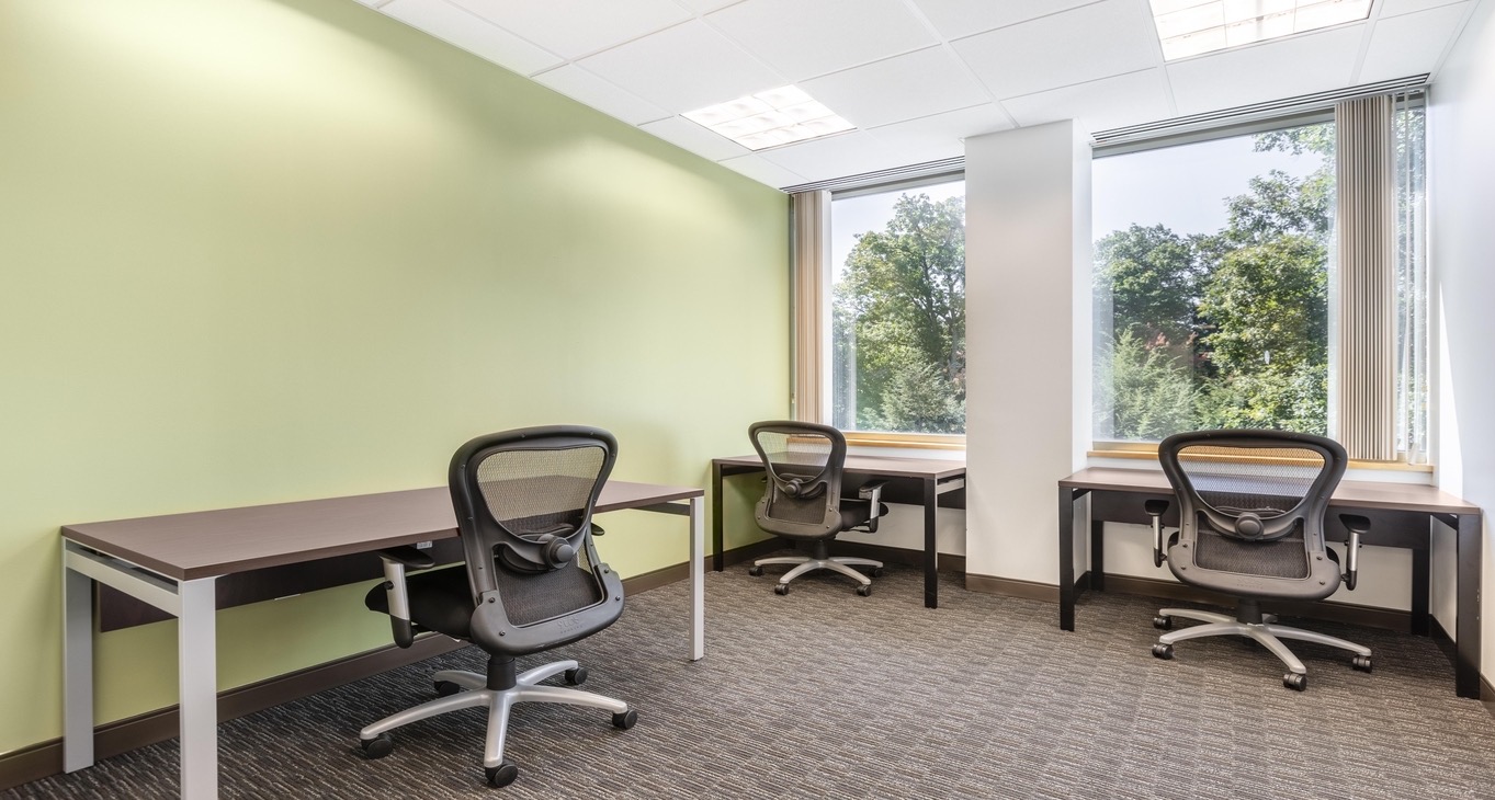 Rent office Eagleview Corporate Center — photo 6