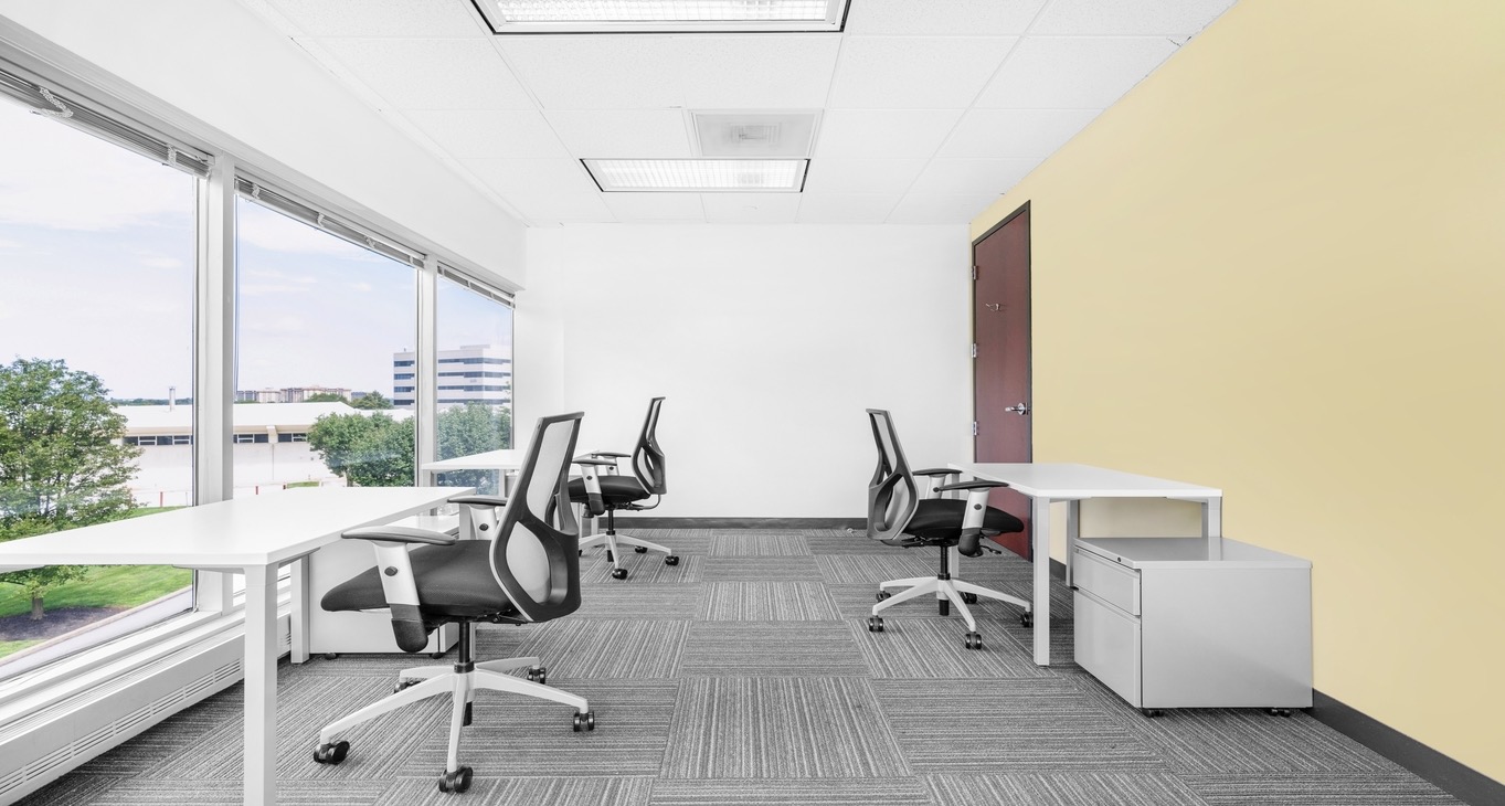Rent office Freedom Business Center — photo 1