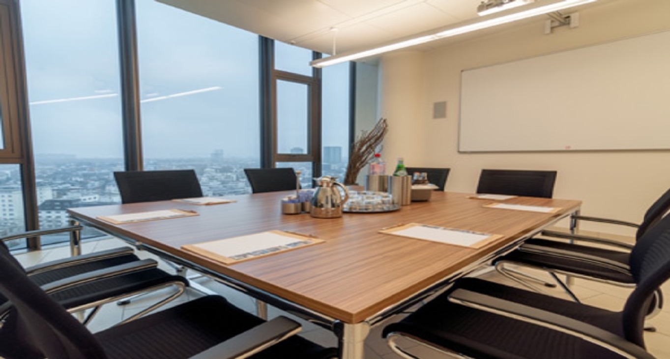 Rent office Friedrich-Ebert-Anlage 35-37 — photo 4