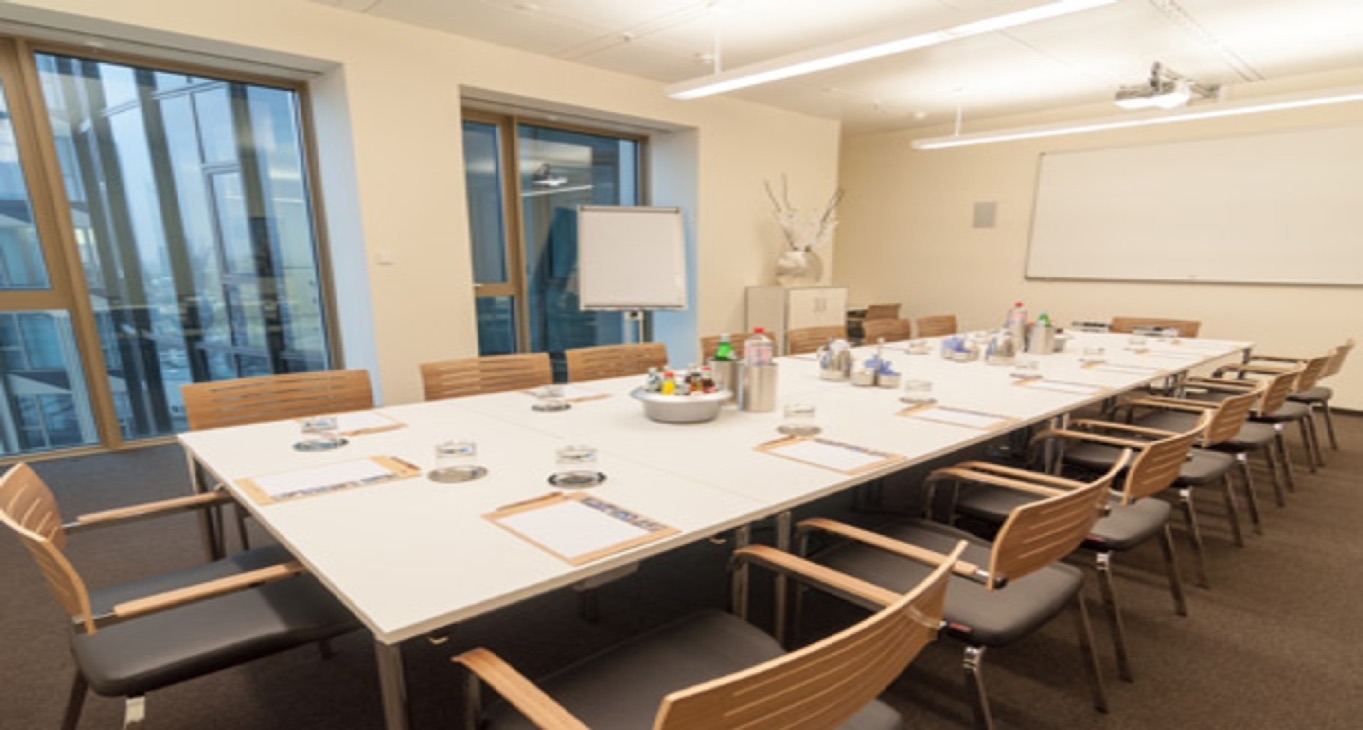 Rent office Friedrich-Ebert-Anlage 35-37 — photo 7