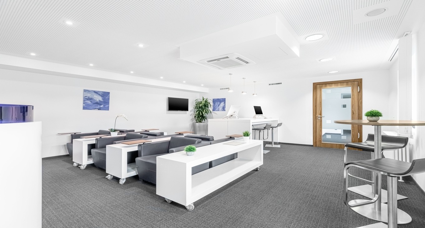 Rent office Fuenf Hoefe — photo 2