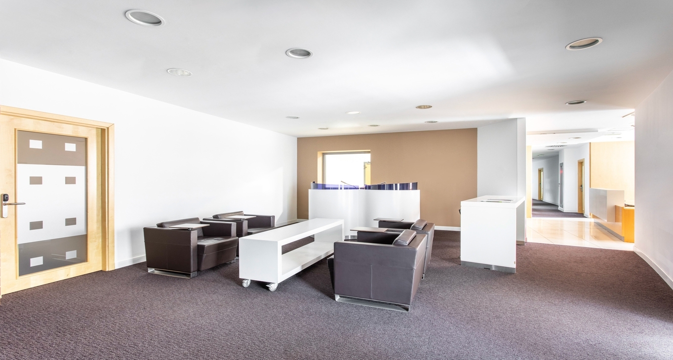 Rent office GTC 19 Avenue — photo 1