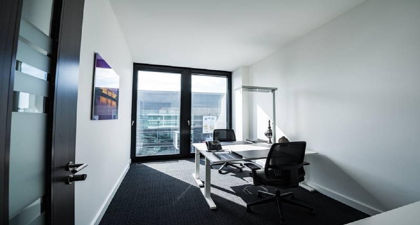 Rent office Regus Alexanderplatz — photo 12