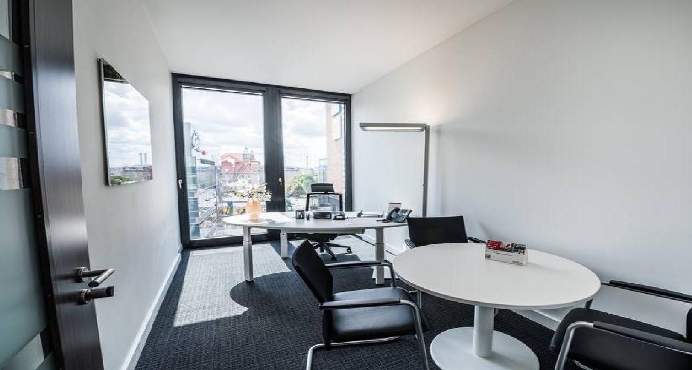Rent office Regus Alexanderplatz — photo 6