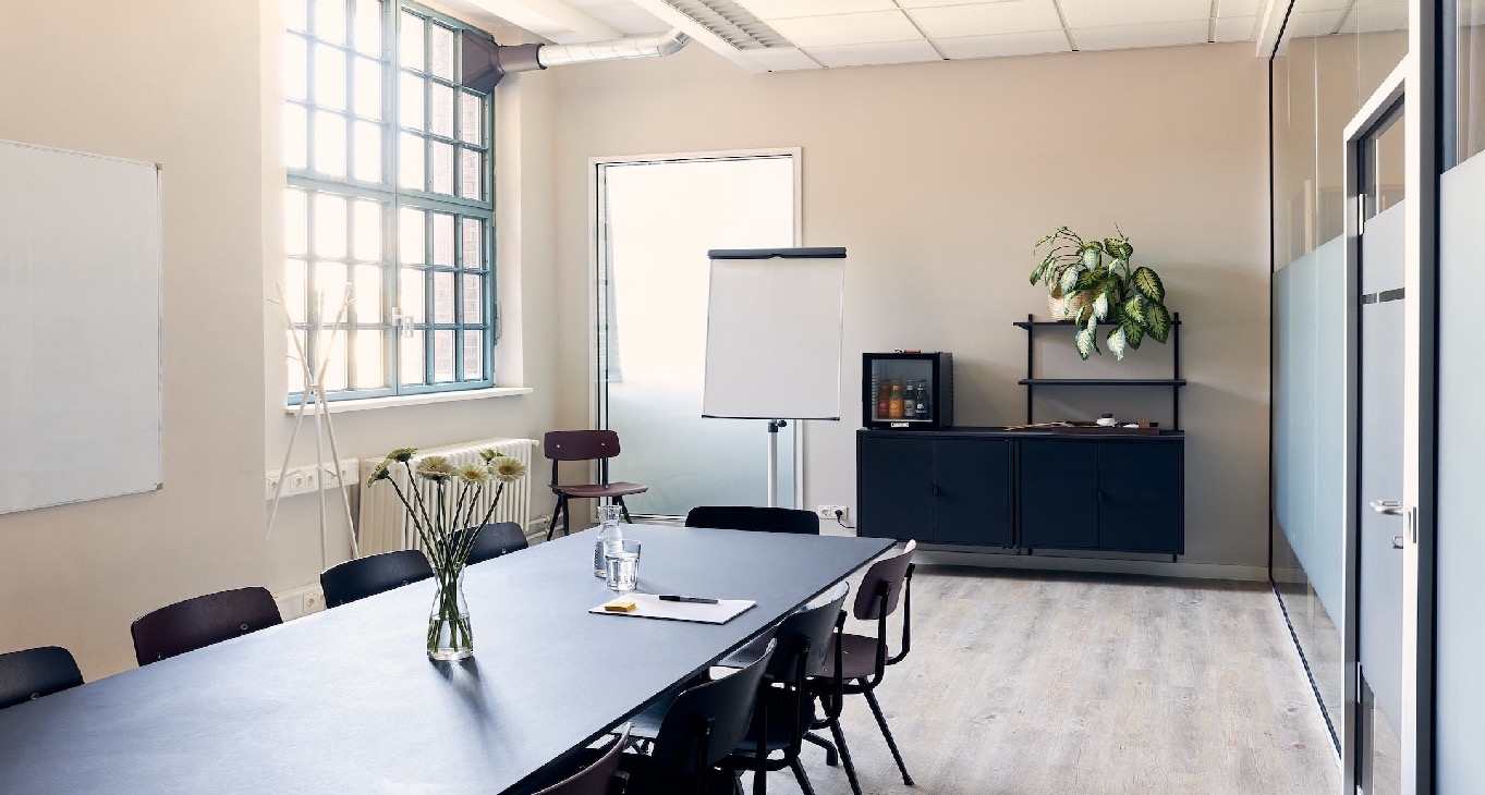Rent office Gustav-Meyer-Allee 25 — photo 6