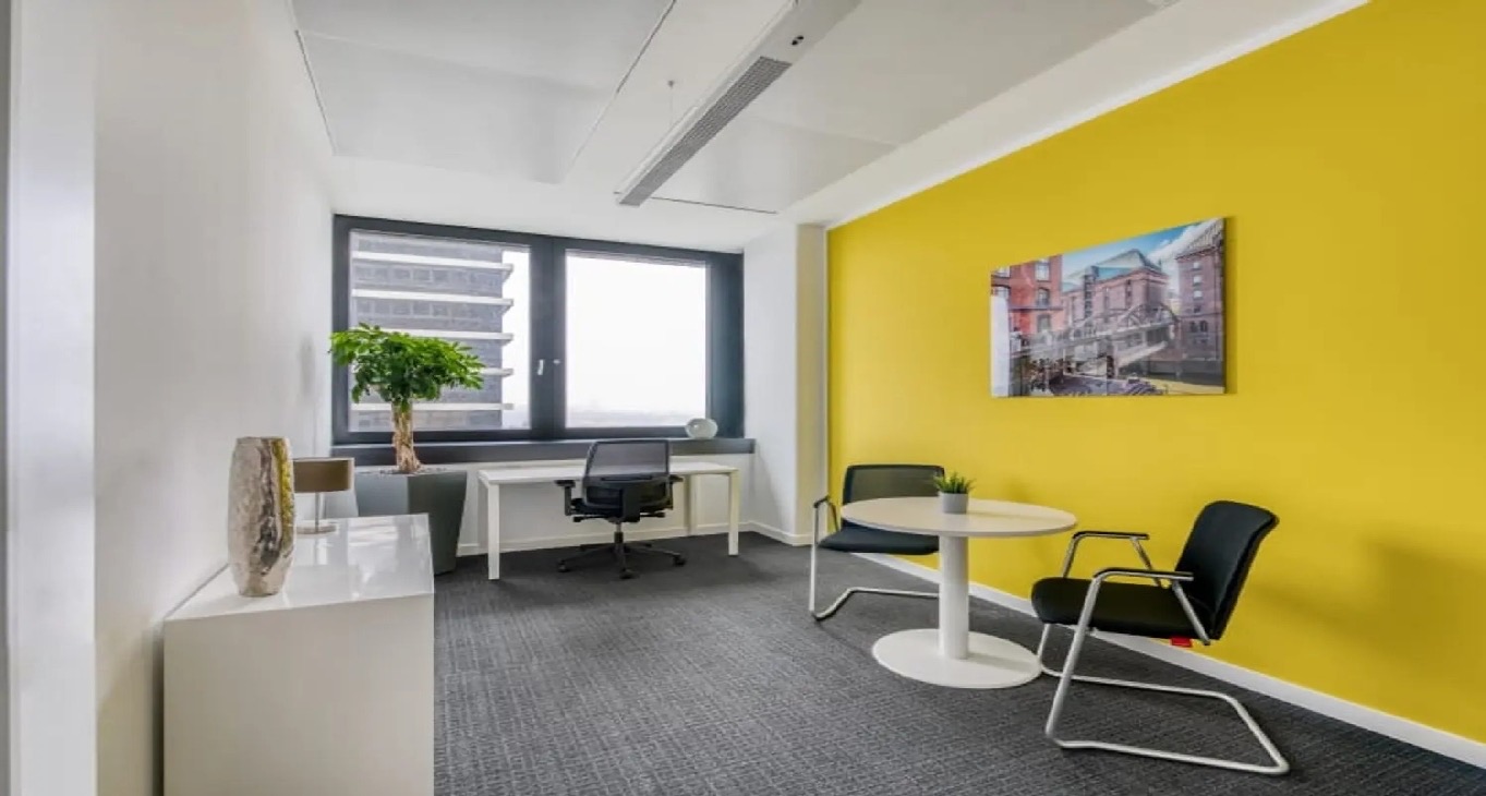 Rent office Regus Mundsburg Tower — photo 1