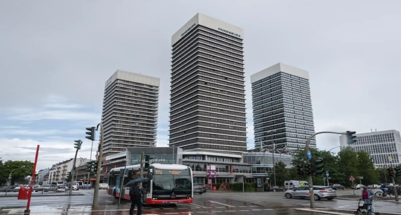 Rent office Regus Mundsburg Tower — photo 3