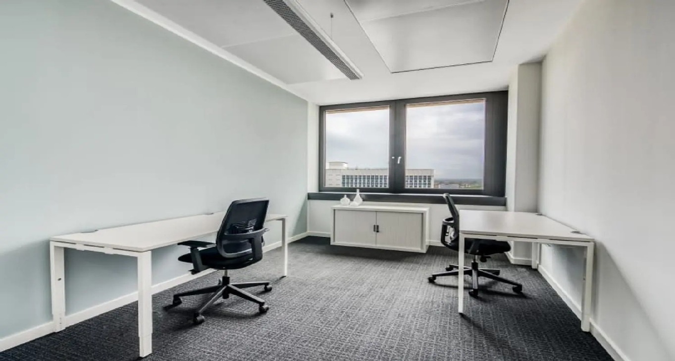 Rent office Regus Mundsburg Tower — photo 6