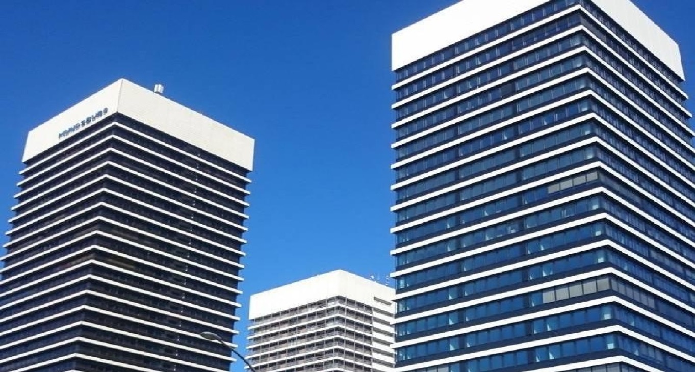 Rent office Regus Mundsburg Tower — photo 7