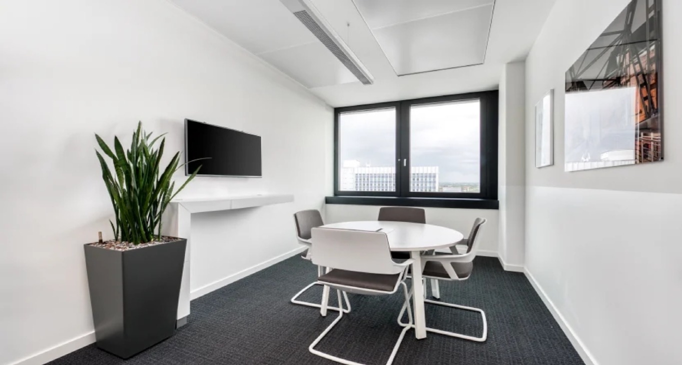Rent office Hamburger Straße 11 — photo 9