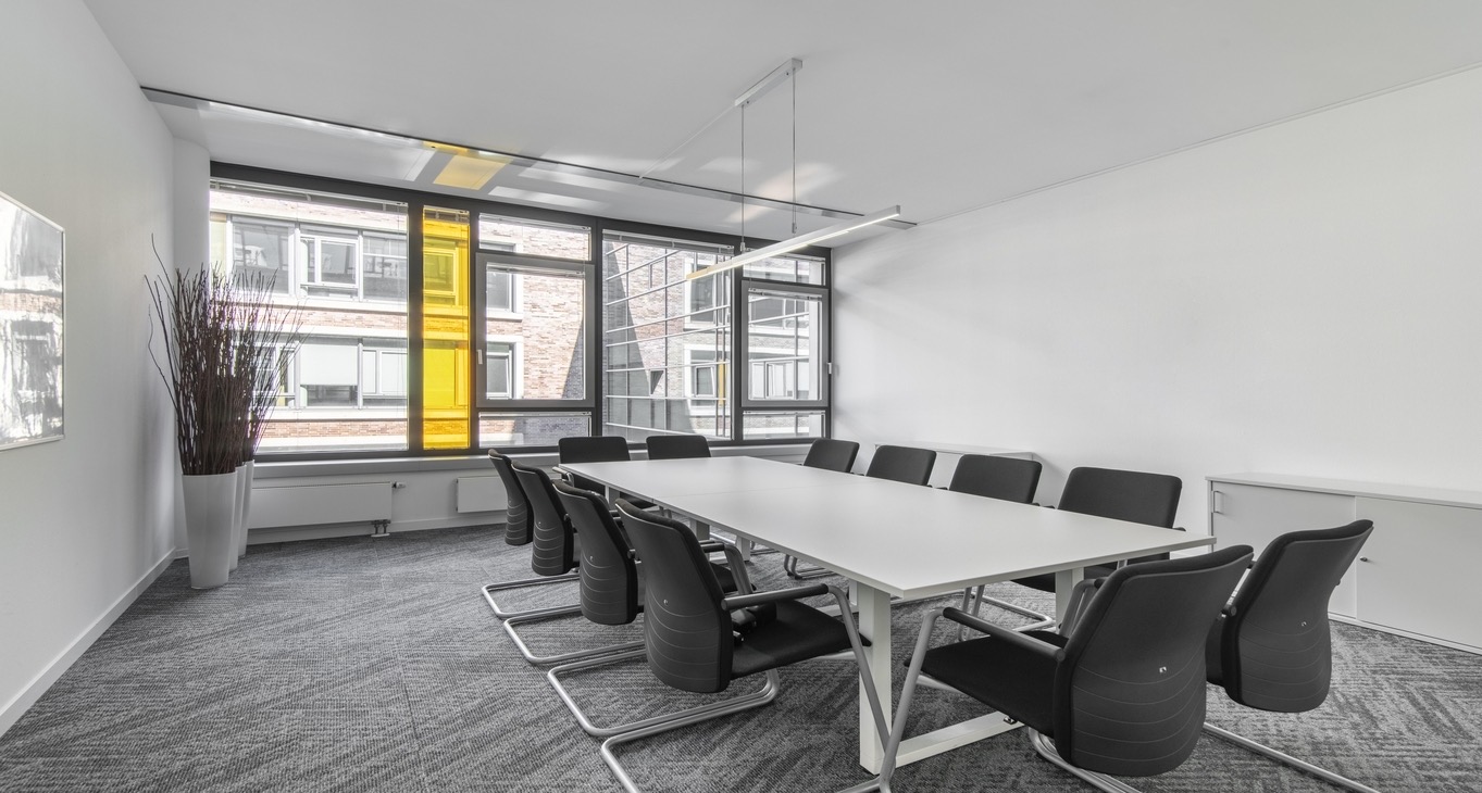 Rent office Regus AOC Hanauer Landstraße — photo 2