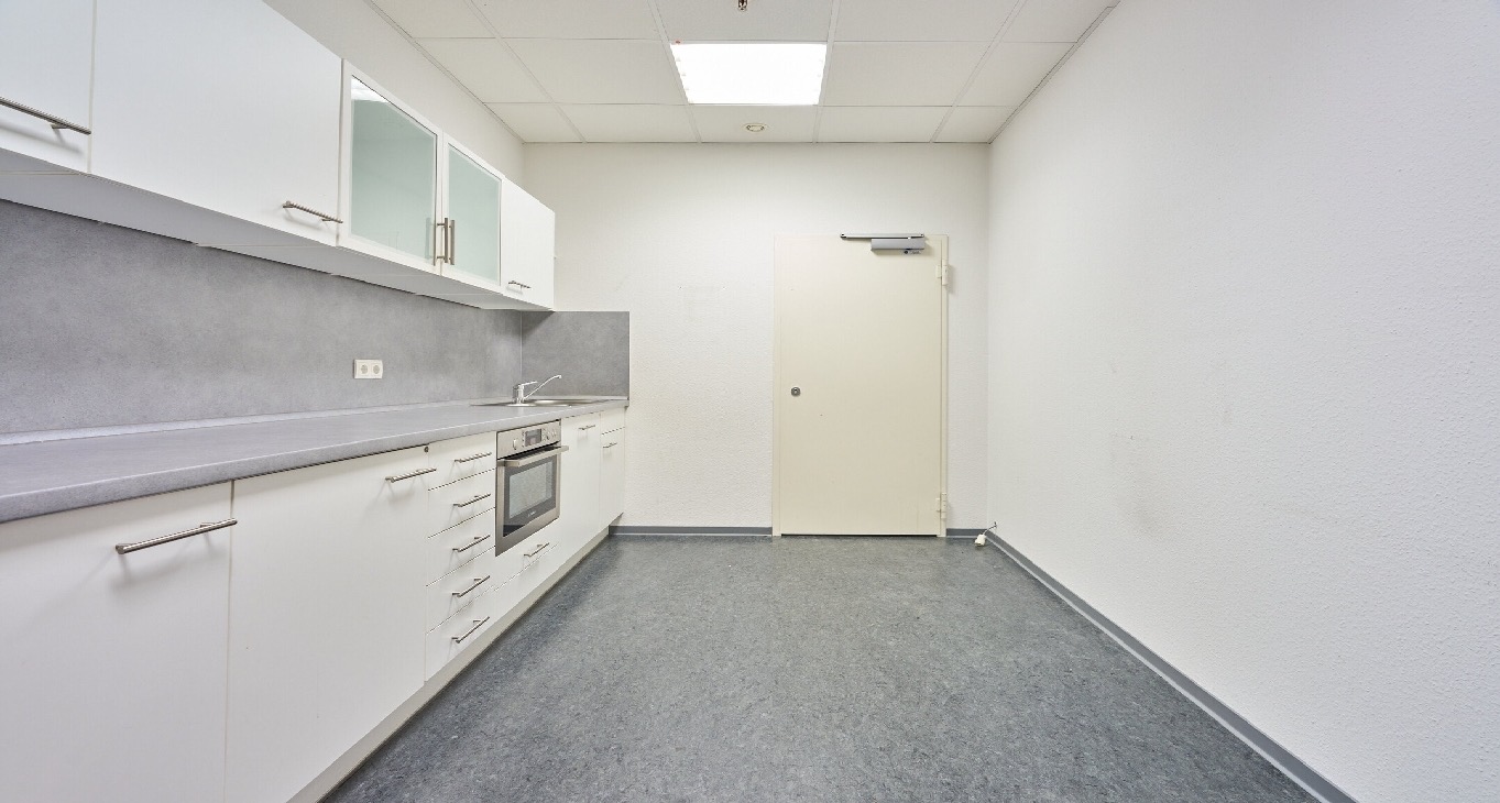 Rent office Hanauer Landstraße 328-330 — photo 2