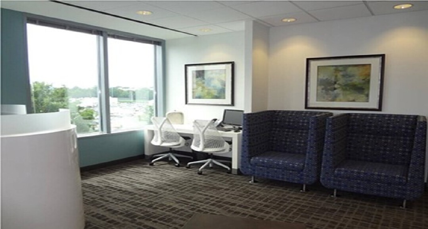 Rent office Hartsfield Center Parkway 100 — photo 3
