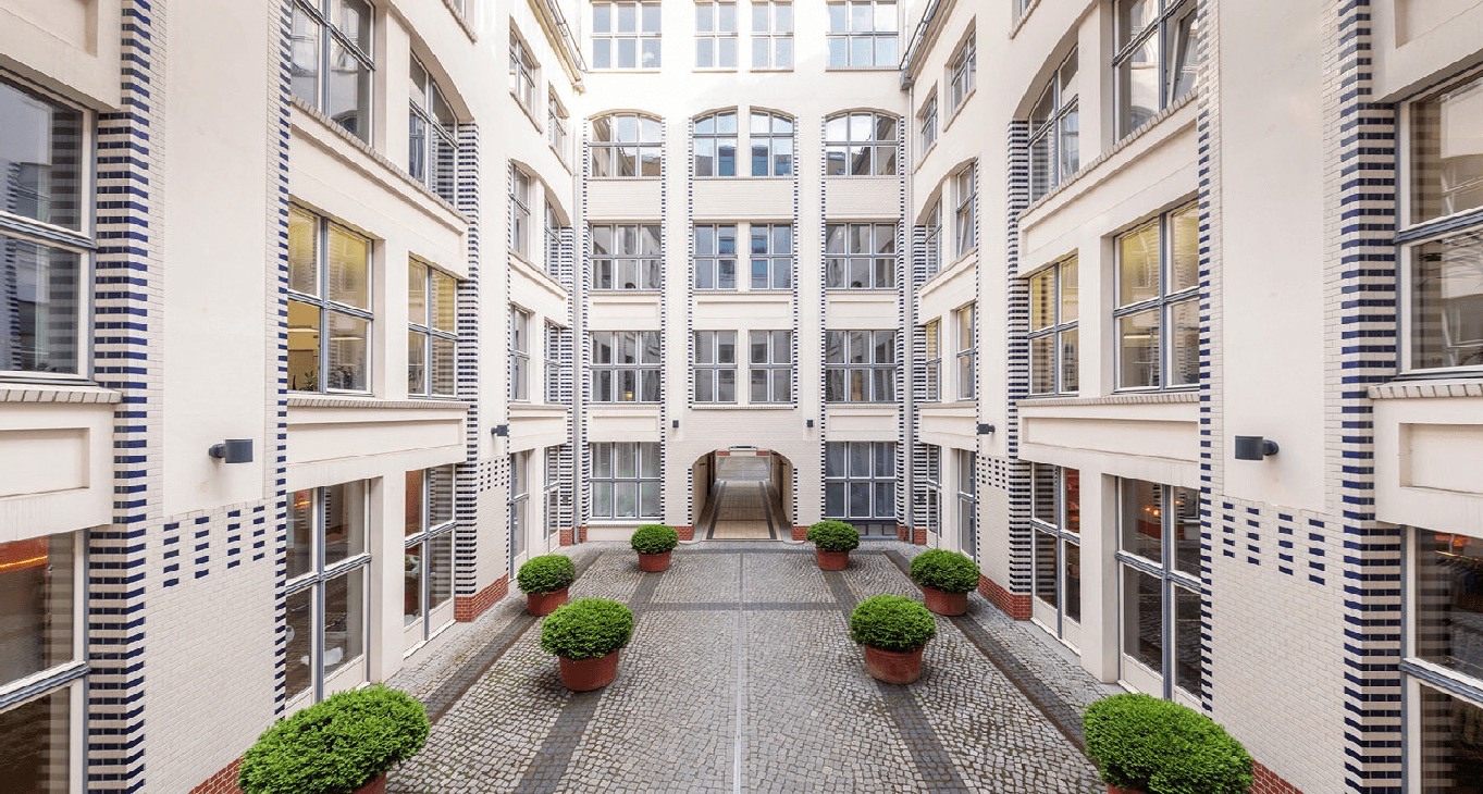 Rent office Hausvogteiplatz 12 — photo 2