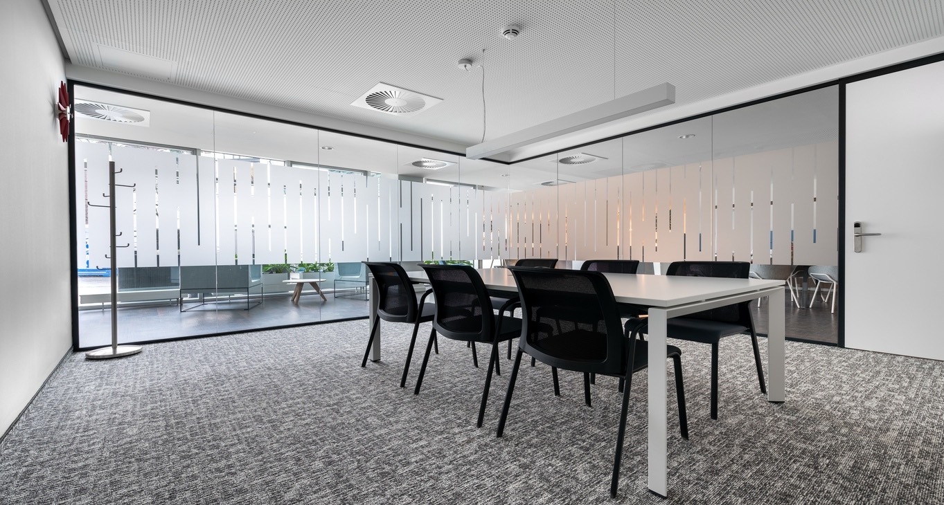 Regus Hohe Bleichen — photo 8 of 9