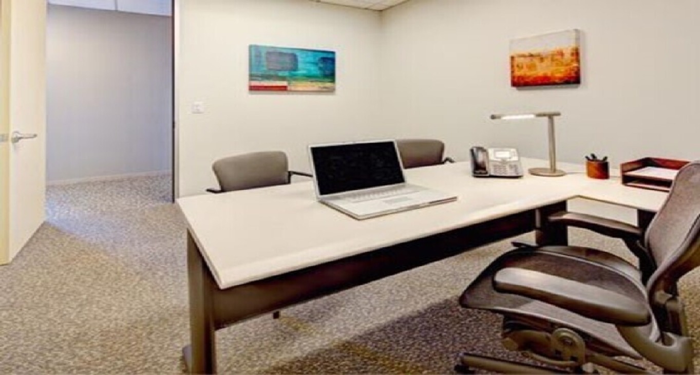 Pusat perniagaan Interstate 45 North Rent office Interstate 45 North — photo 12