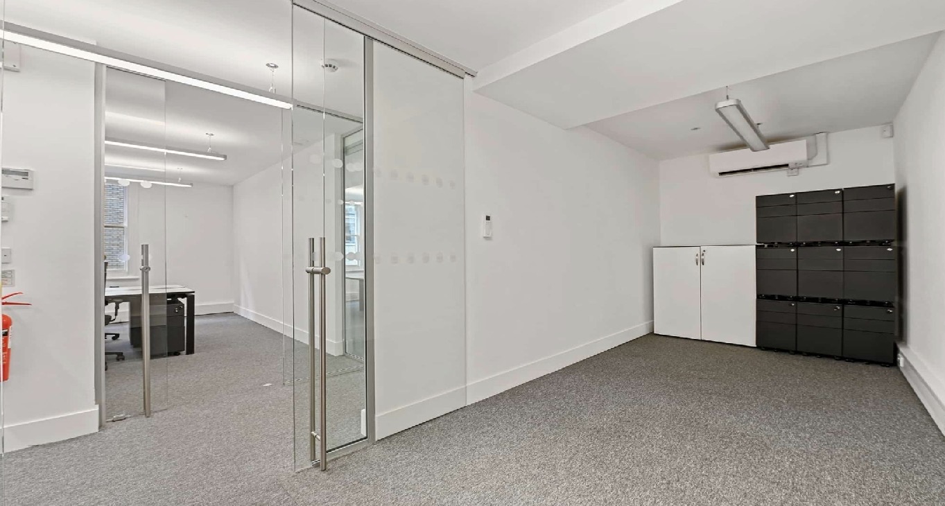 Rent office Kenrick Place — photo 1