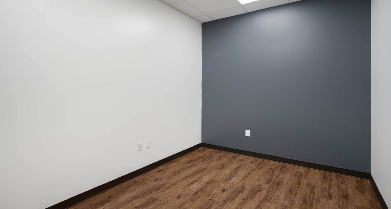 Rent office King Road 14111 — photo 10