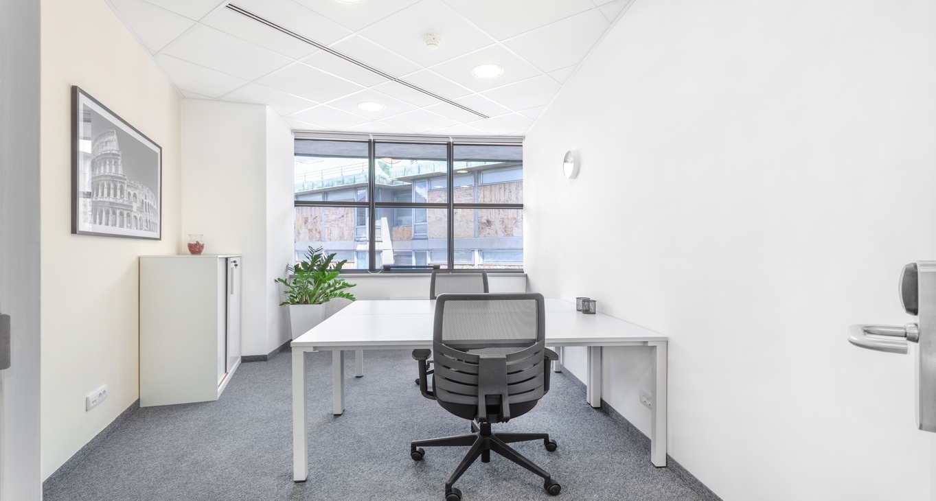 Rent office Knez MIhailova Business Centre — photo 5