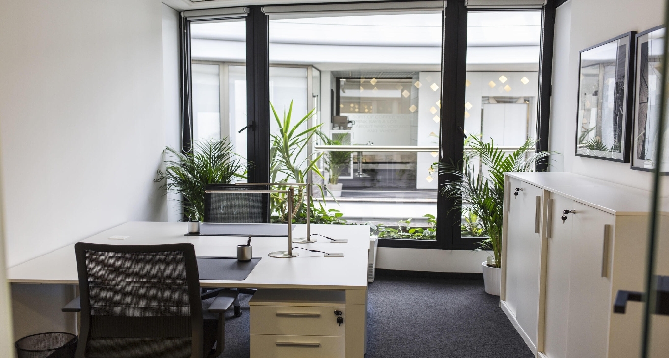 Pusat perniagaan Kneza Mihaila 30 Rent office Kneza Mihaila 30 — photo 3