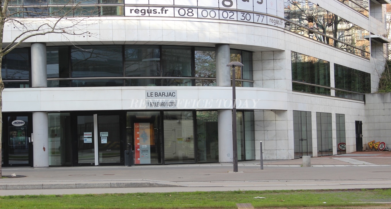 Rent office 1 BOULEVARD VICTOR — photo 3