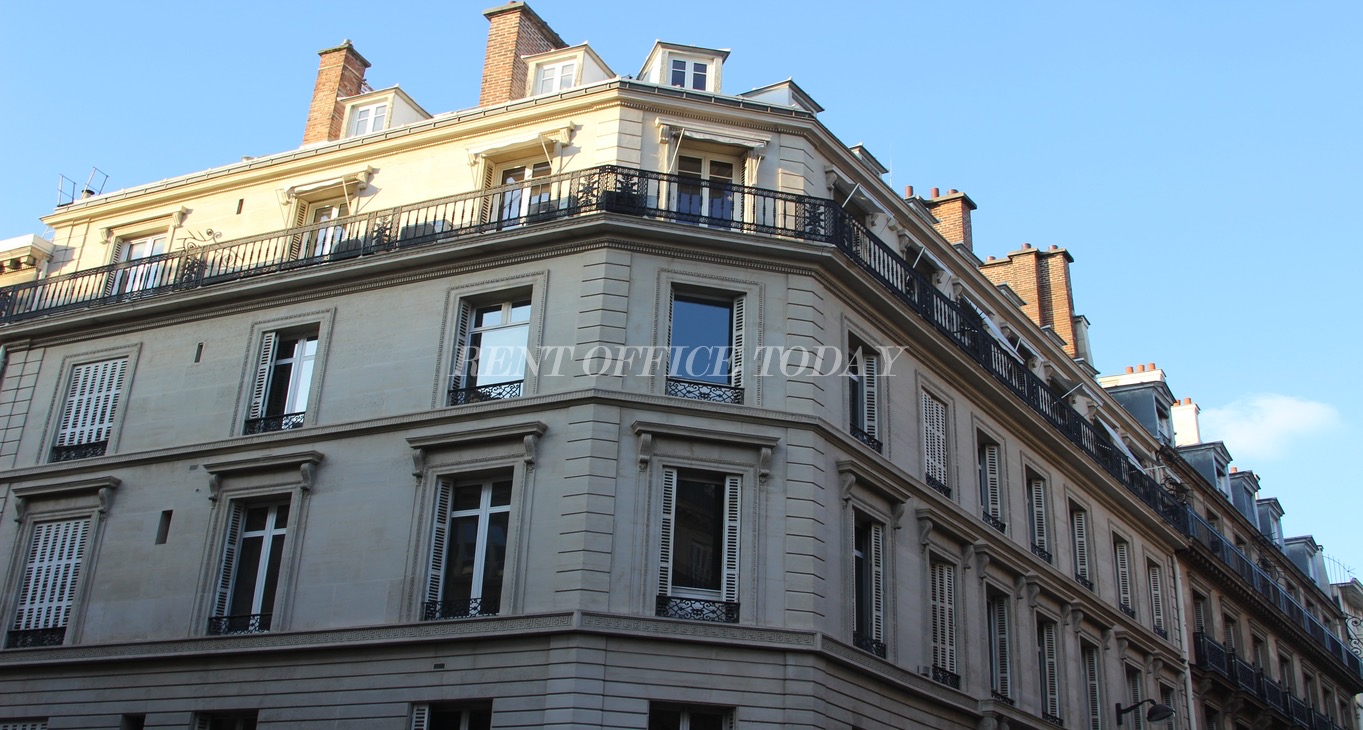 Rent office 15 RUE DE LA BANQUE — photo 1