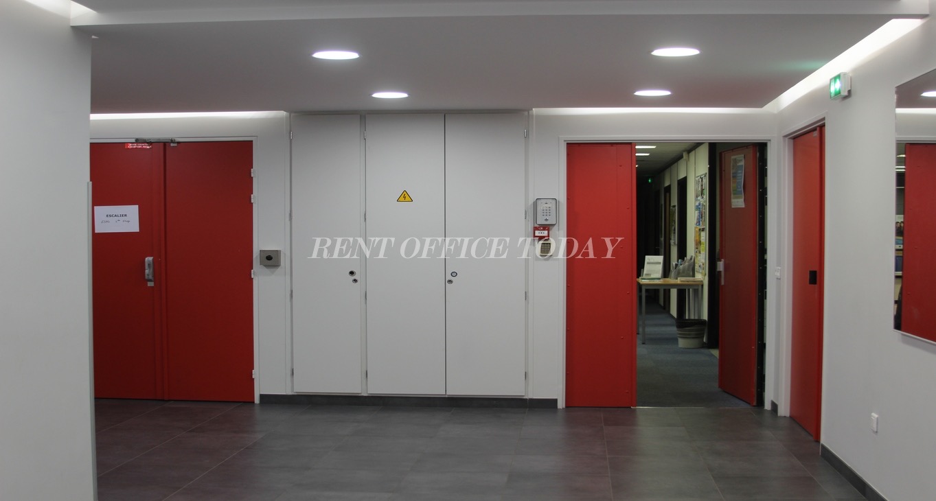 Rent office 87-89 RUE DU GOUVERNEUR GENERAL EBOUE — photo 2