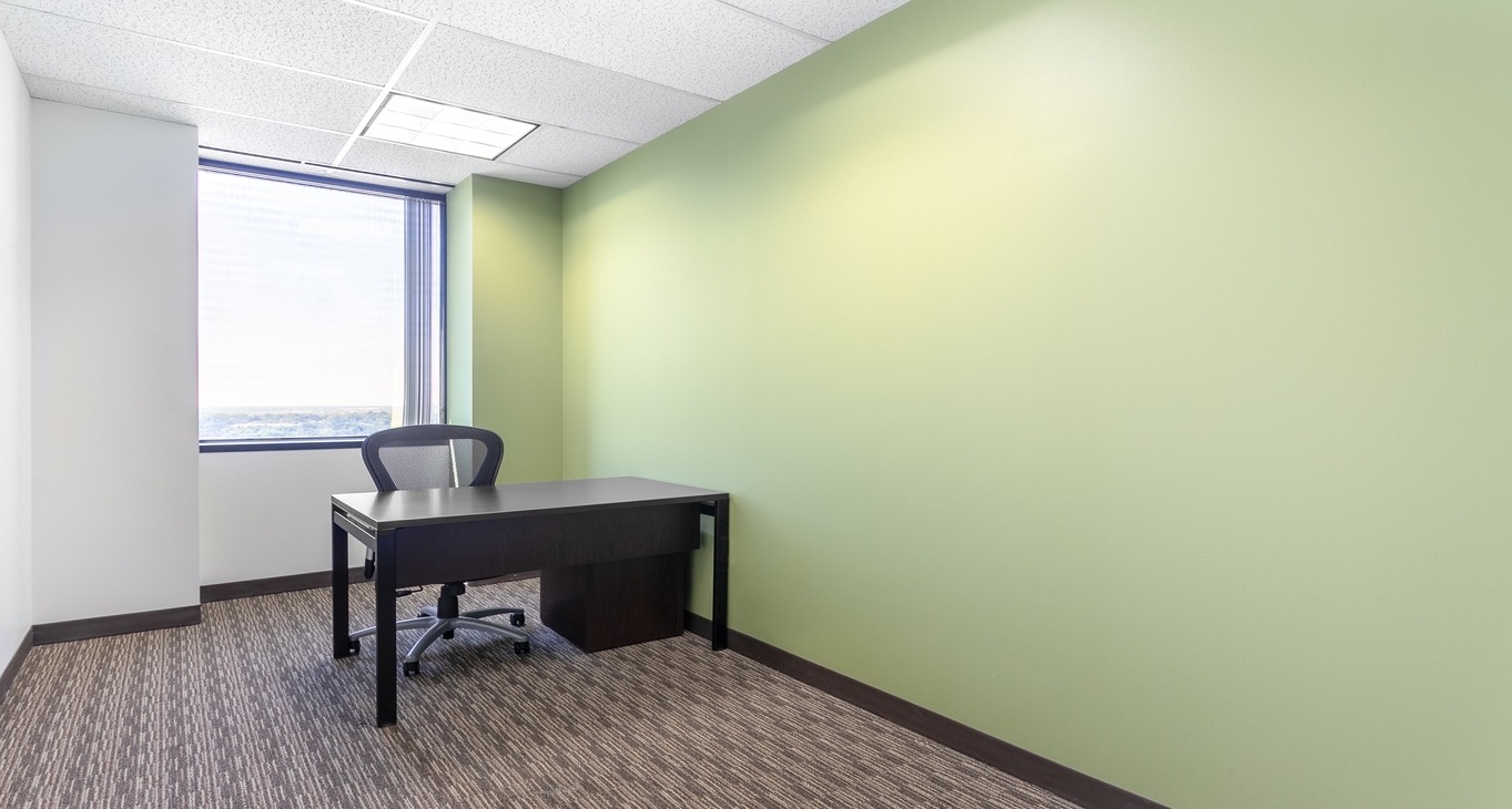 Rent office Lake Highlands Tower — photo 7