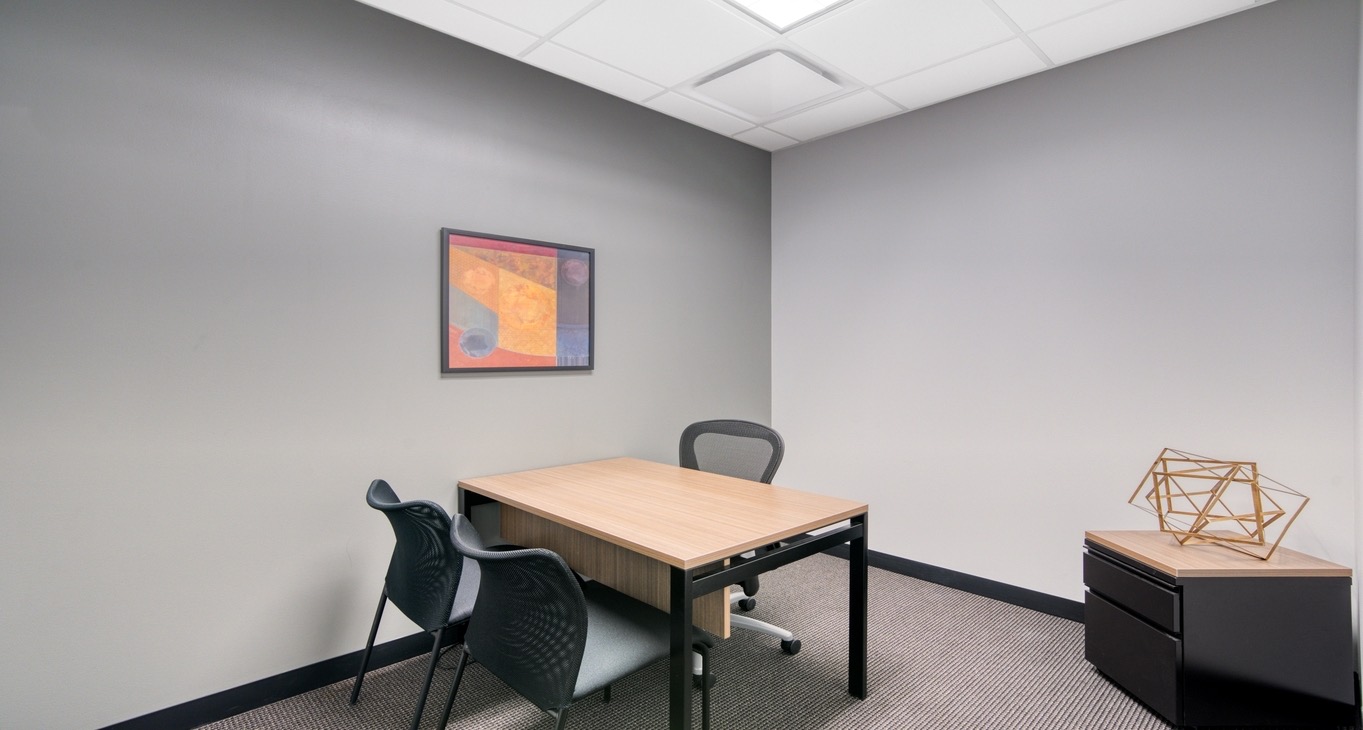 Rent office Lamar Central — photo 2