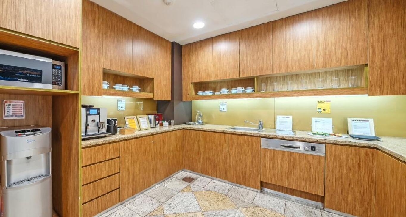 Rent office Almas Tower — photo 13