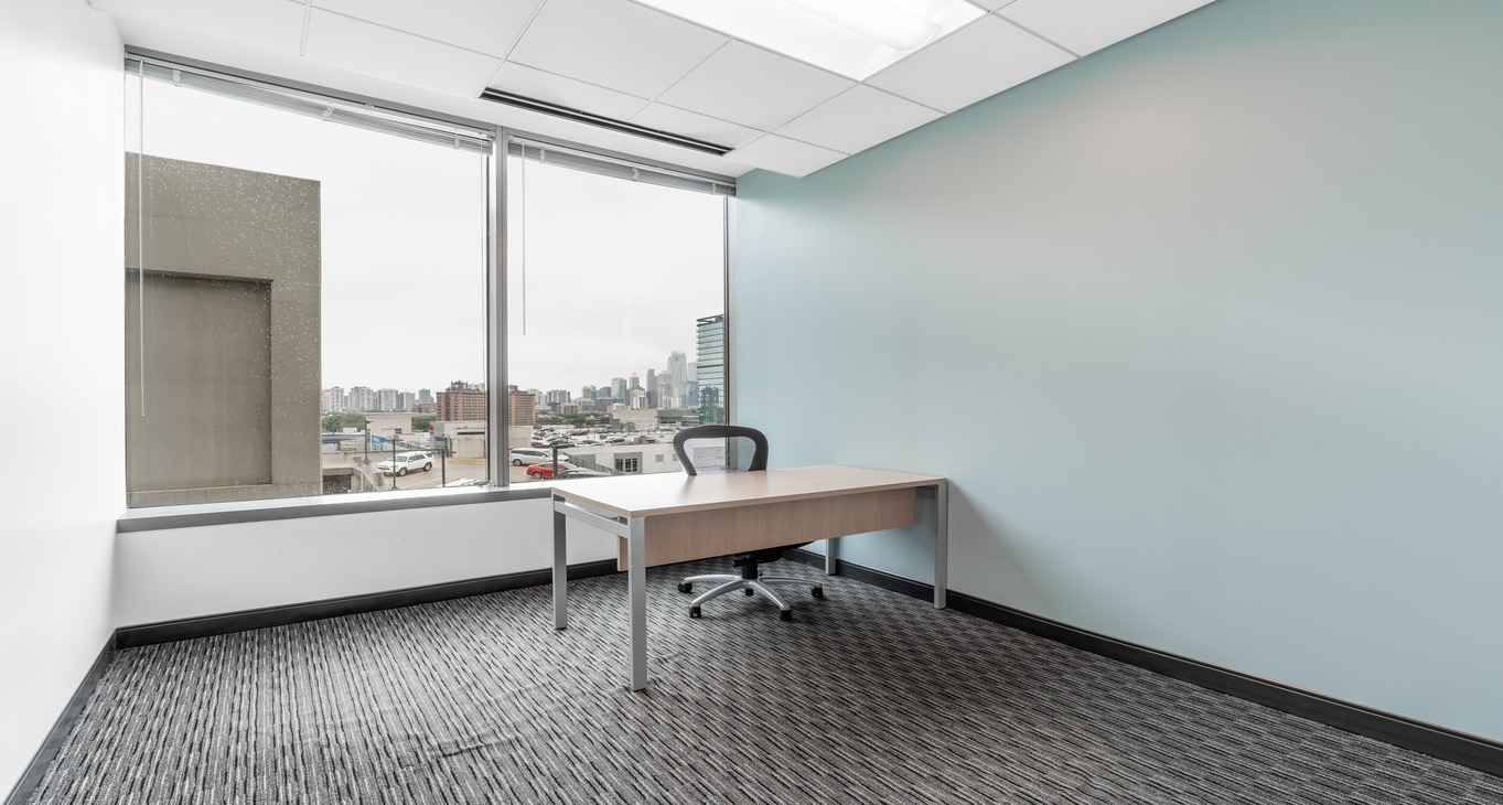 Rent office Lincoln Park Center — photo 7