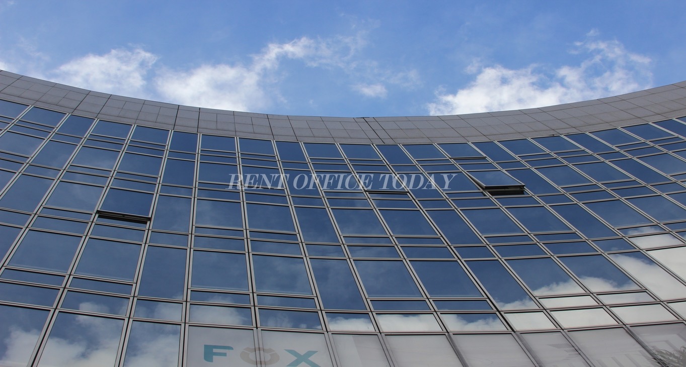 Rent office 1 Place Victor Hugo — photo 1