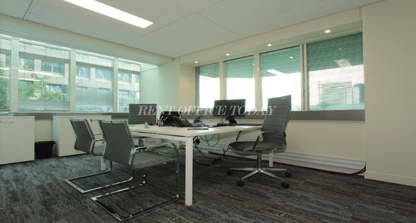 Rent office Serviced Offices 22 Pl. des Vosges — photo 11