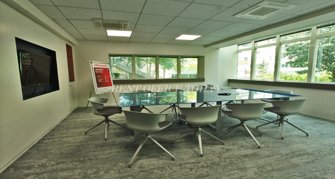 Rent office Serviced Offices 22 Pl. des Vosges — photo 4