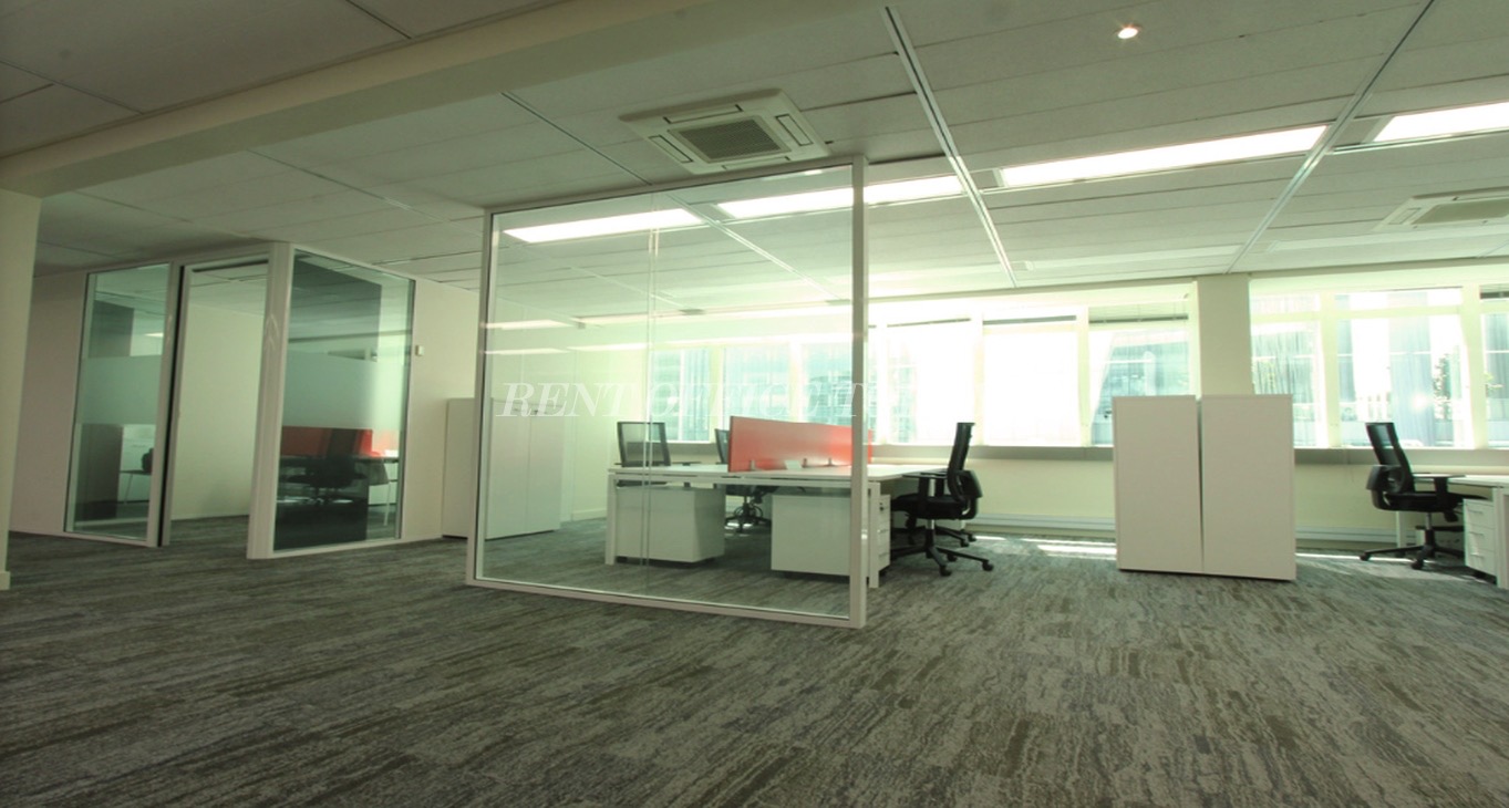 Rent office Serviced Offices 22 Pl. des Vosges — photo 7