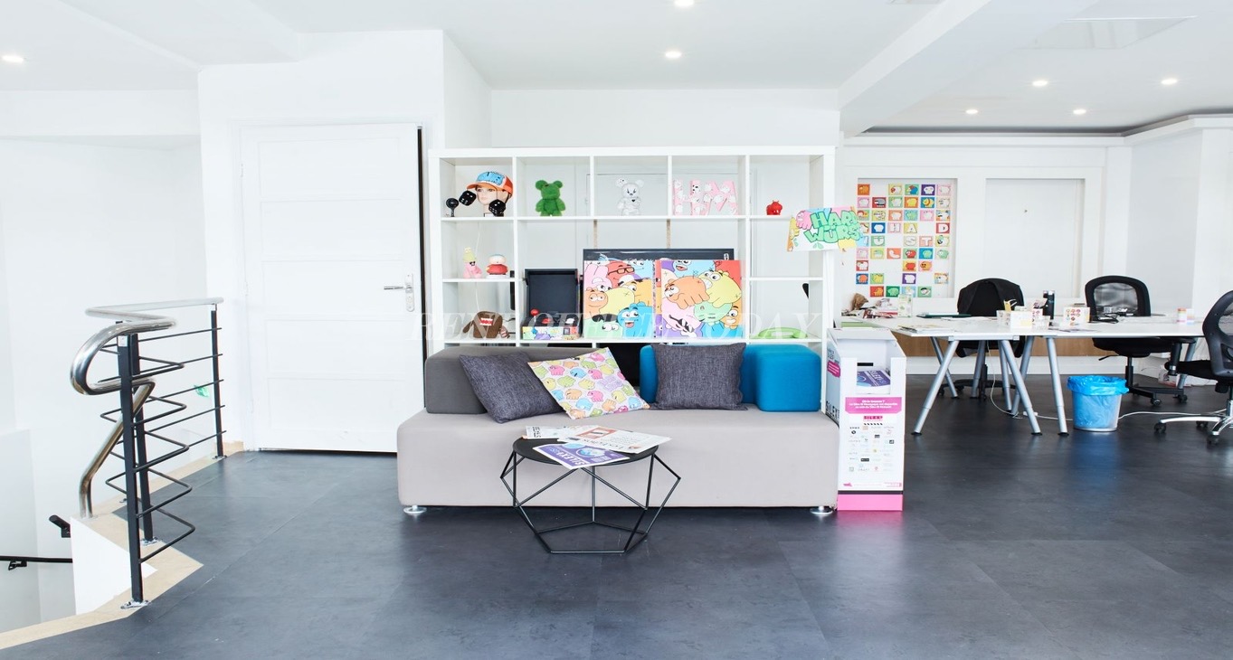 Rent office Coworking 13 Rue Vandrezanne — photo 2