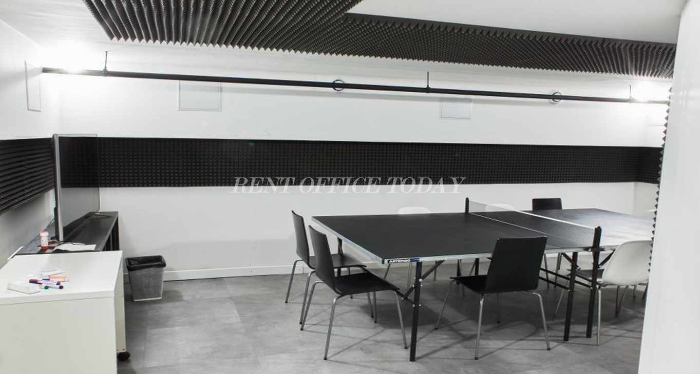 Rent office Coworking 13 Rue Vandrezanne — photo 4