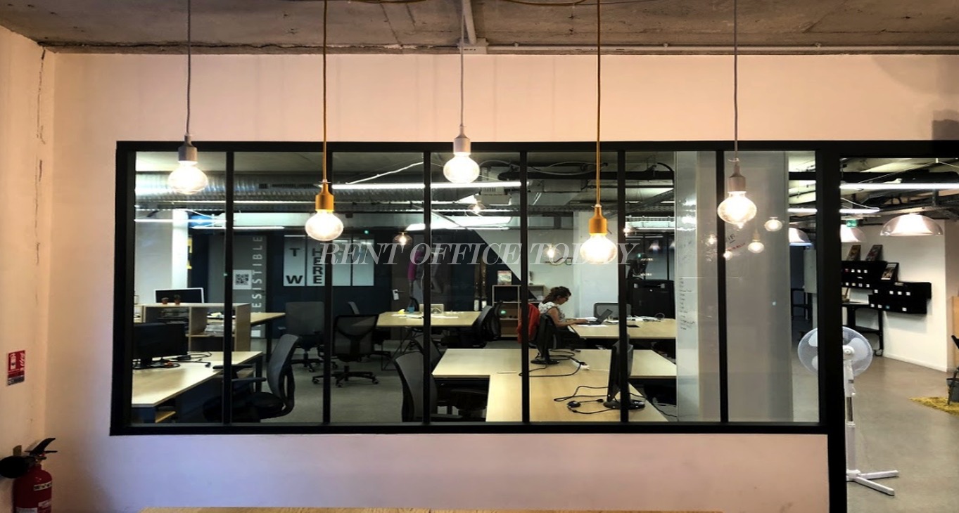 Rent office Coworking 151 Rue Saint Denis — photo 12
